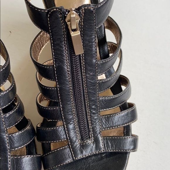 EUC Sofft leather wedge sandals - Picture 3 of 8